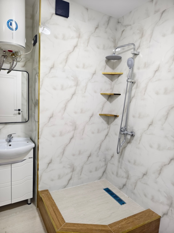Продаю 1-к квартиру (47 м²) в Бишкеке