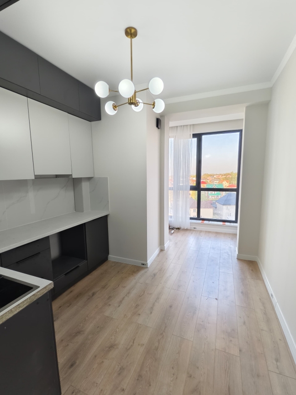 Продаю 1-к квартиру (47 м²) в Бишкеке