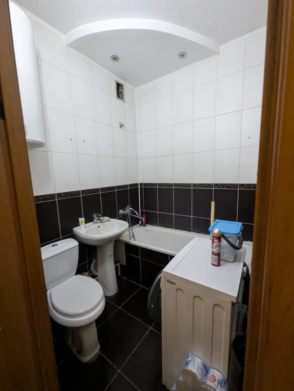 Продаю 1-к квартиру (52 м²) в Бишкеке