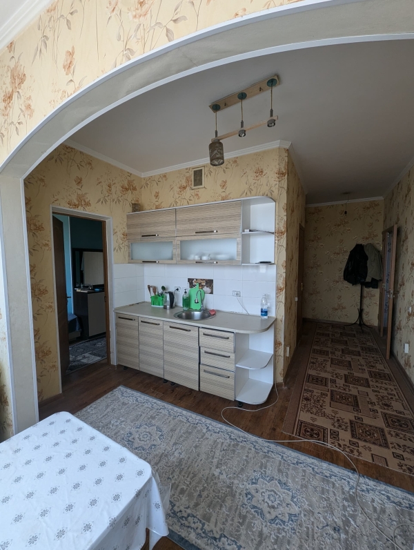 Продаю 1-к квартиру (52 м²) в Бишкеке
