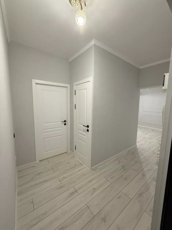 Продаю 1-к квартиру (45 м²) в Бишкеке