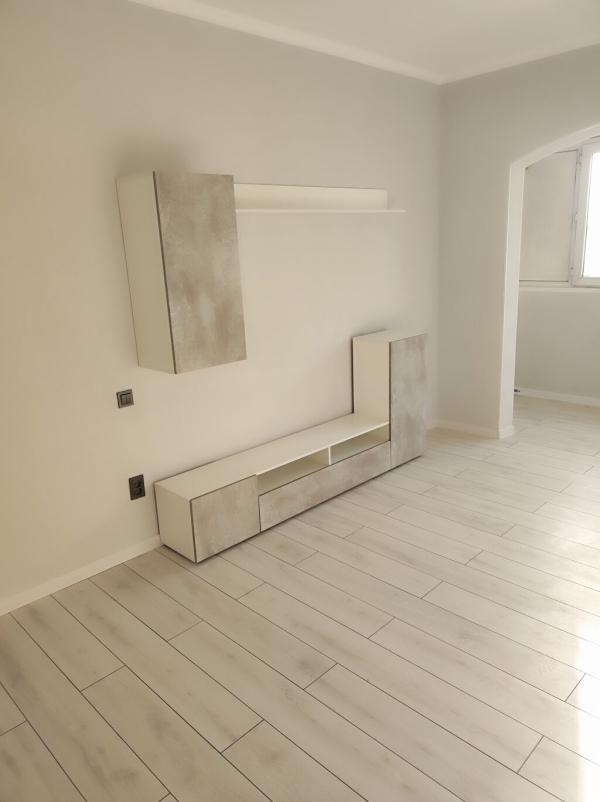 Продаю 1-к квартиру (45 м²) в Бишкеке
