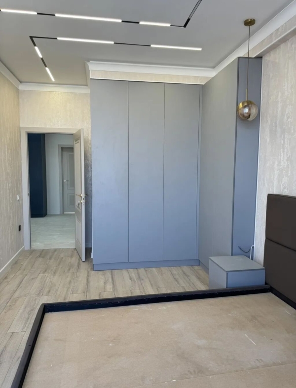 Продаю 3-к квартиру (95 м²) в Бишкеке