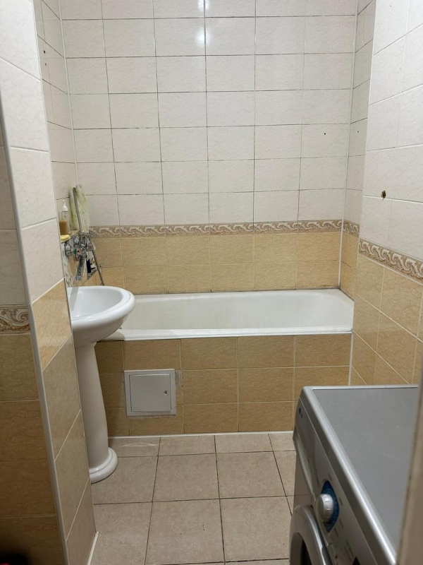 Продаю 3-к квартиру (63 м²) в Бишкеке