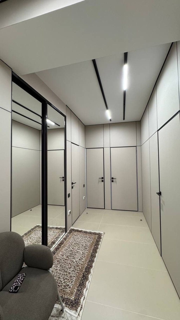 Продаю 3-к квартиру (74 м²) в Бишкеке