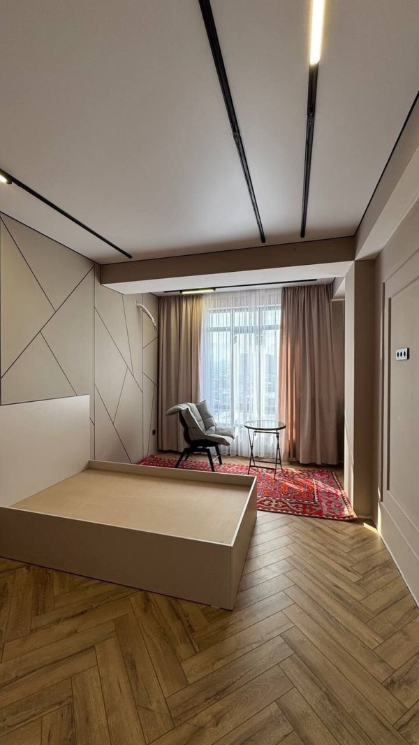 Продаю 3-к квартиру (74 м²) в Бишкеке