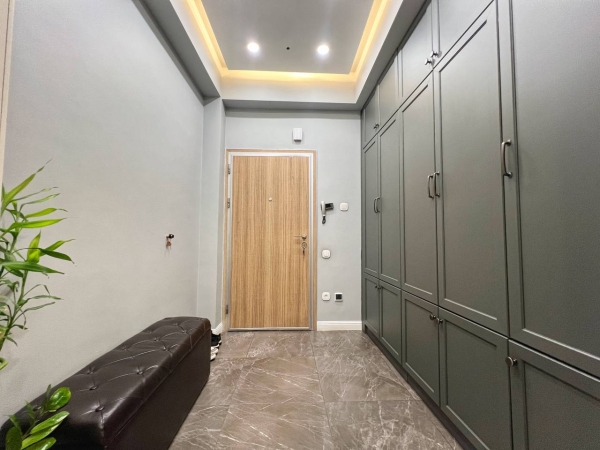 Продаю 4-к квартиру (165 м²) в Бишкеке