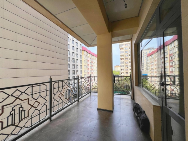Продаю 4-к квартиру (165 м²) в Бишкеке