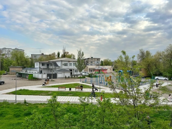 Продаю 2-к квартиру (44 м²) в Бишкеке