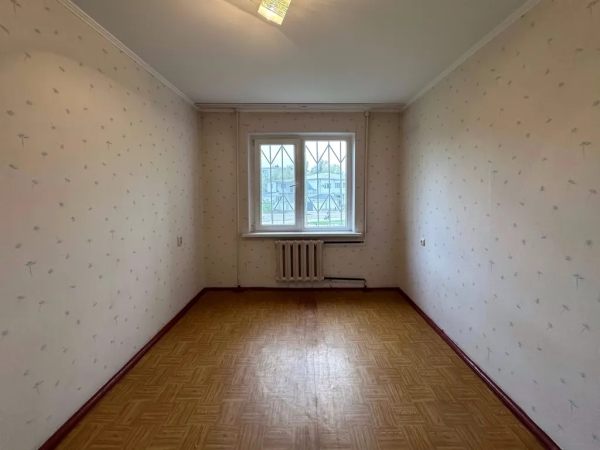 Продаю 2-к квартиру (44 м²) в Бишкеке
