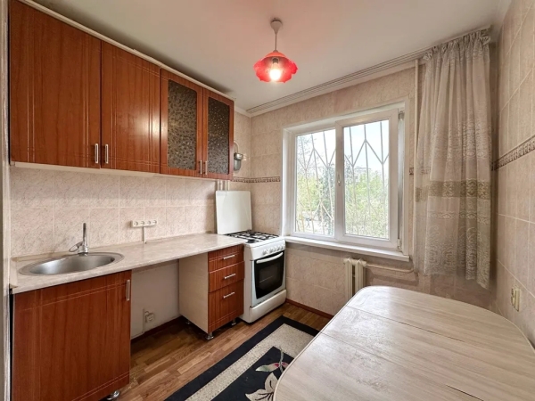 Продаю 2-к квартиру (44 м²) в Бишкеке