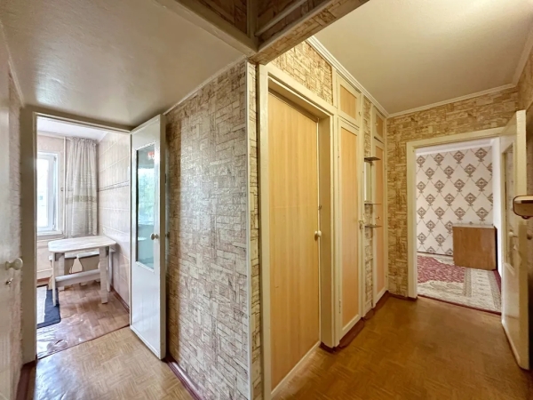 Продаю 2-к квартиру (44 м²) в Бишкеке