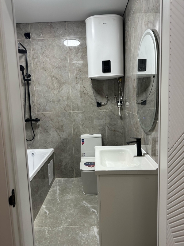 Продаю 3-к квартиру (116 м²) в Бишкеке