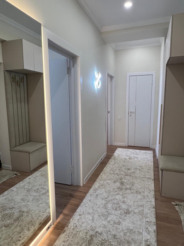 Продаю 3-к квартиру (73 м²) в Бишкеке
