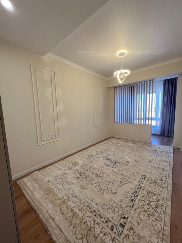 Продаю 3-к квартиру (73 м²) в Бишкеке