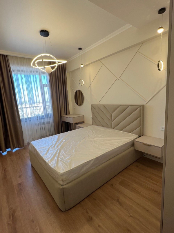 Продаю 3-к квартиру (73 м²) в Бишкеке