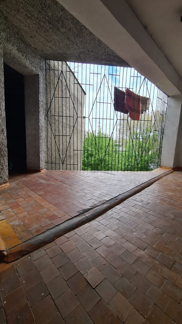 Продаю 3-к квартиру (62 м²) в Бишкеке