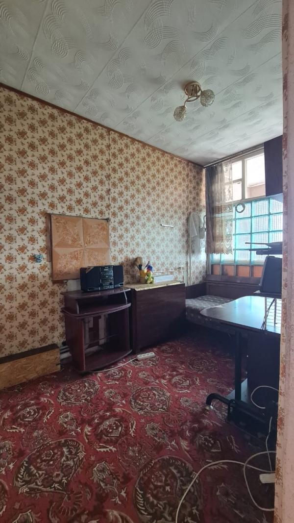 Продаю 3-к квартиру (62 м²) в Бишкеке