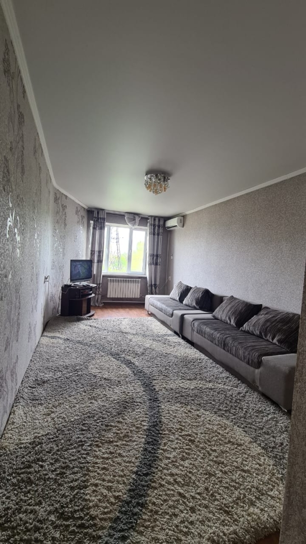 Продаю 3-к квартиру (62 м²) в Бишкеке