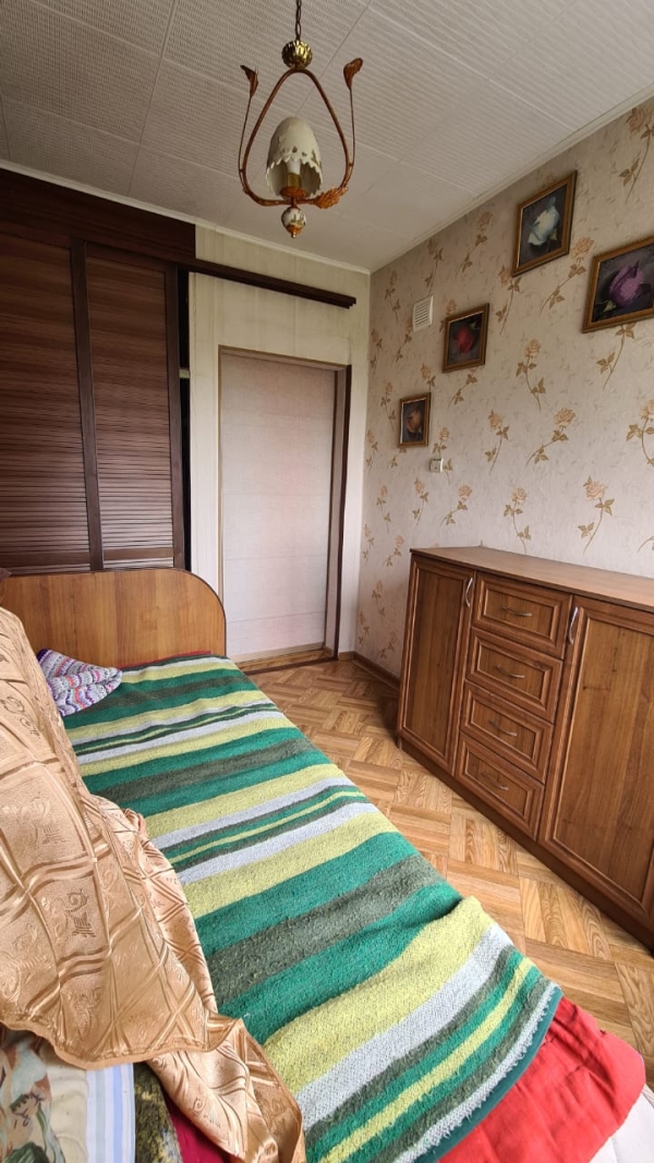 Продаю 3-к квартиру (62 м²) в Бишкеке
