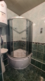 Продаю 3-к квартиру (62 м²) в Бишкеке
