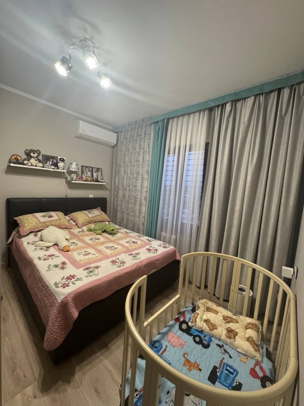 Продаю 2-к квартиру (52 м²) в Бишкеке