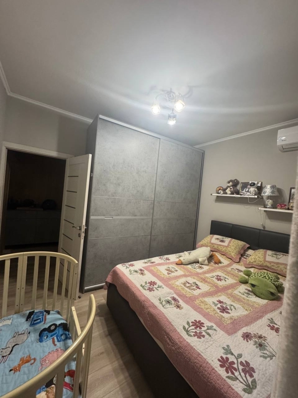 Продаю 2-к квартиру (52 м²) в Бишкеке