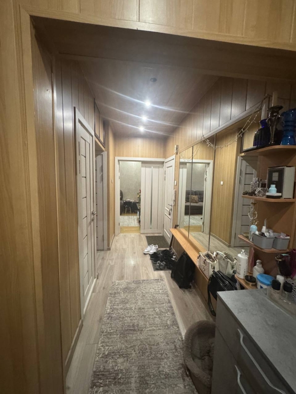 Продаю 2-к квартиру (52 м²) в Бишкеке