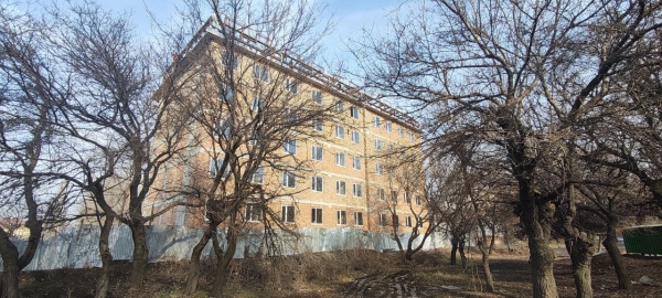 Продаю 1-к квартиру (37 м²) в Бишкеке