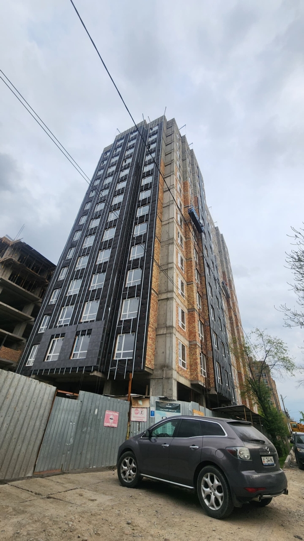 Продаю 2-к квартиру (70 м²) в Бишкеке