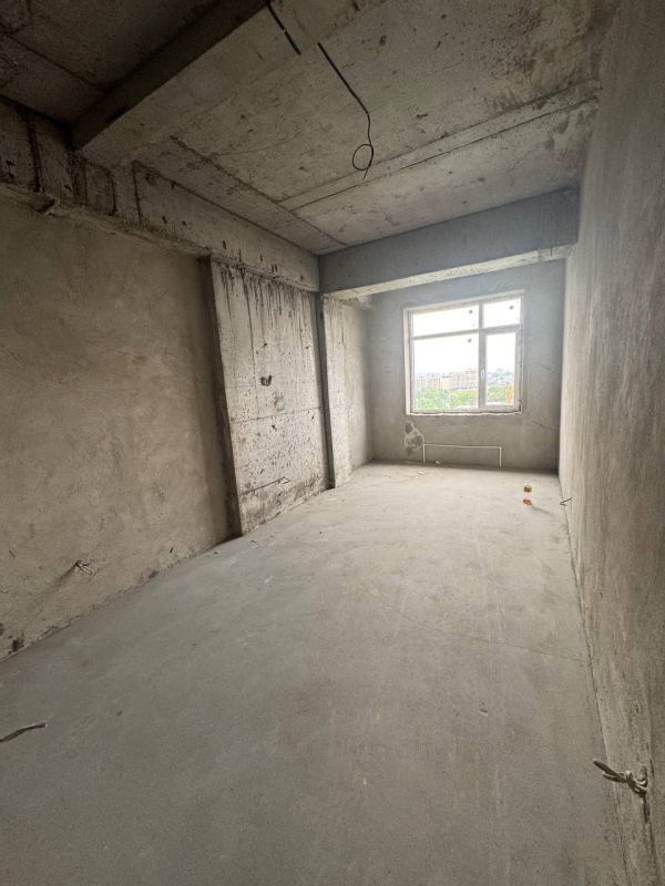 Продаю 3-к квартиру (88 м²) в Бишкеке