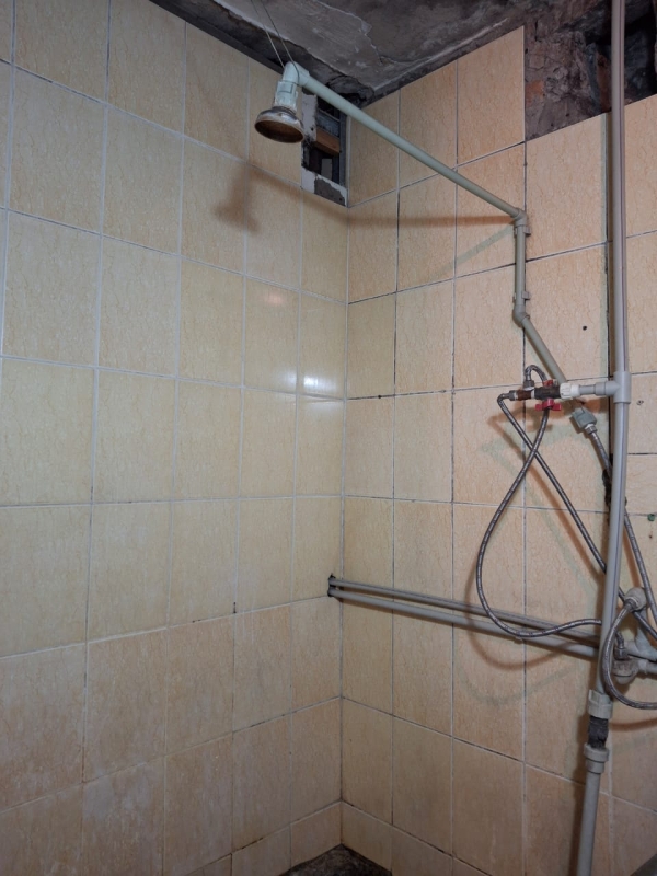 Продаю 1-к квартиру (10 м²) в Бишкеке
