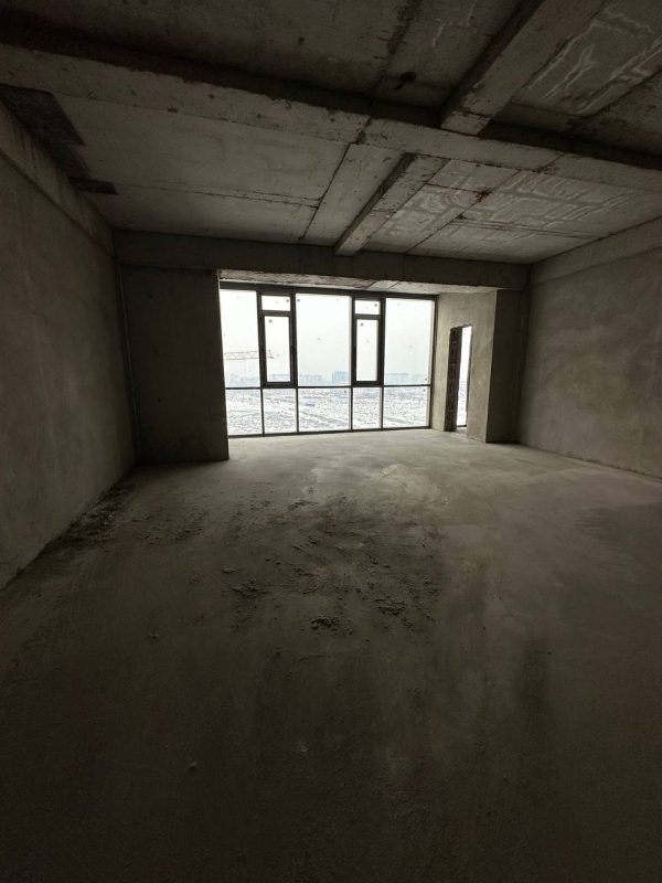Продаю 4-к квартиру (155 м²) в Бишкеке