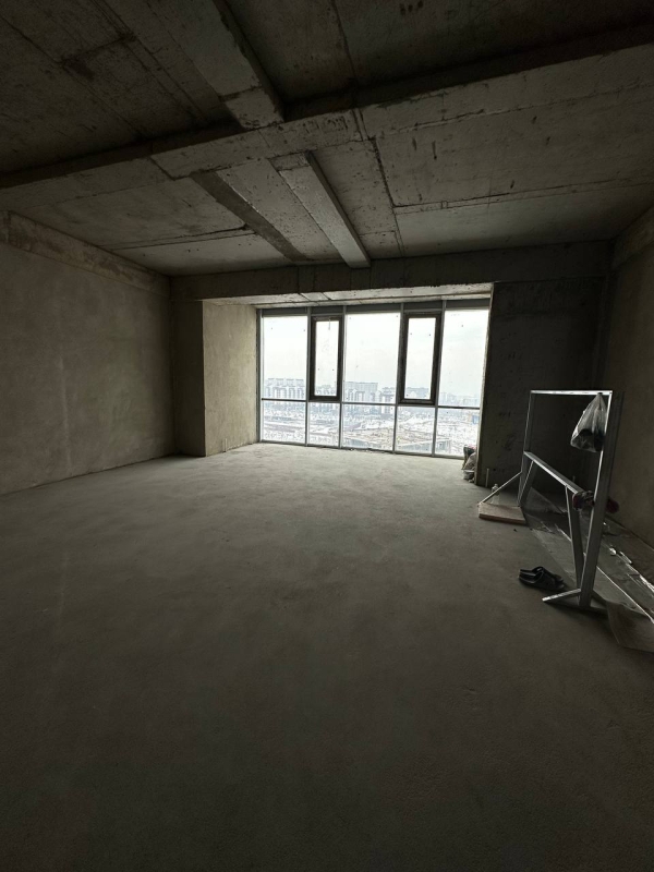 Продаю 4-к квартиру (155 м²) в Бишкеке