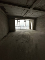 Продаю 4-к квартиру (155 м²) в Бишкеке