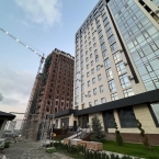 Продаю 4-к квартиру (155 м²) в Бишкеке