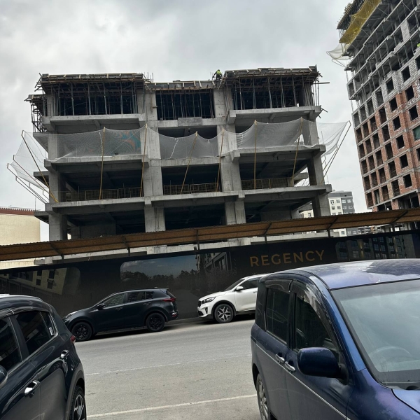 Продаю 2-к квартиру (84 м²) в Бишкеке