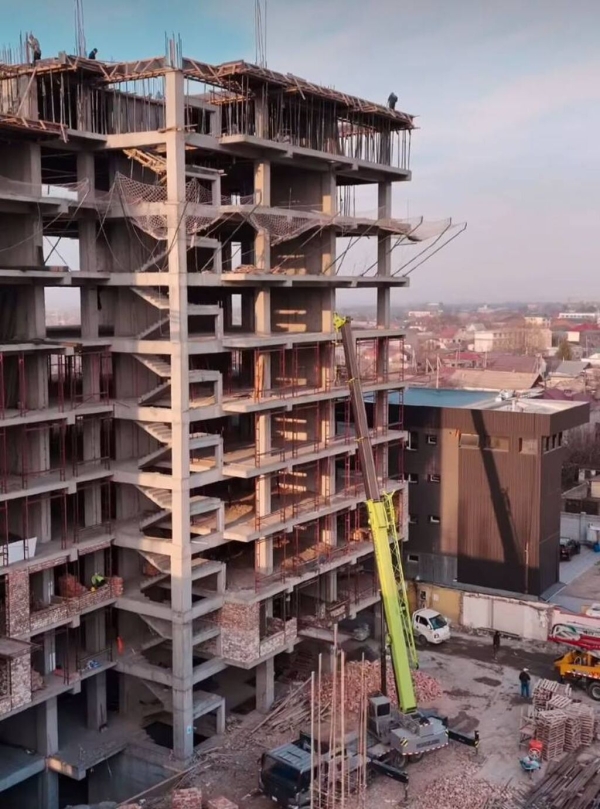 Продаю 2-к квартиру (70 м²) в Бишкеке