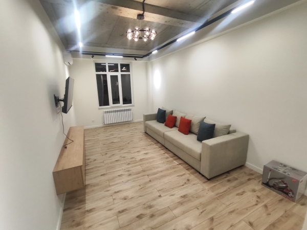 Сдаю 3-к квартиру (98 м²) в Бишкеке