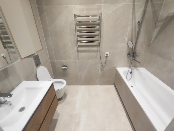 Сдаю 3-к квартиру (98 м²) в Бишкеке