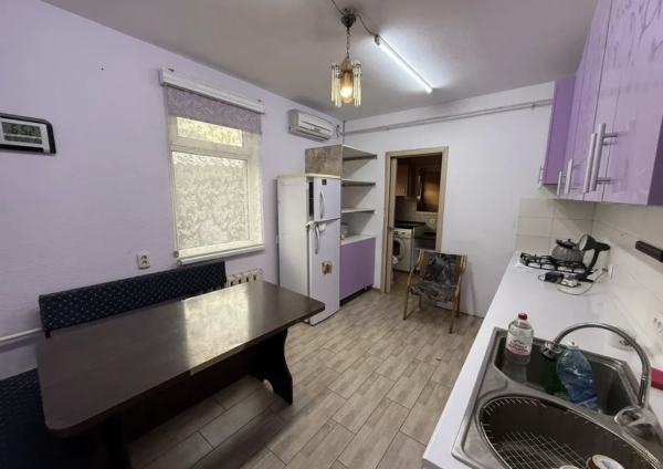 Продаю 3-к дом (74 м²) в Бишкеке