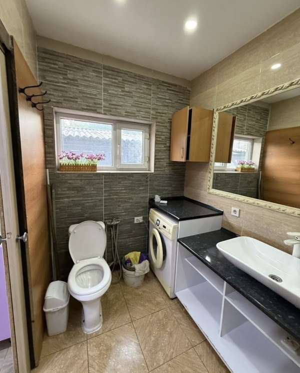 Продаю 3-к дом (74 м²) в Бишкеке