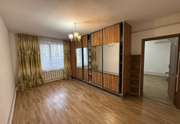 Продаю 3-к дом (74 м²) в Бишкеке