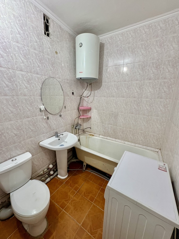 Продаю 1-к квартиру (35 м²) в Бишкеке