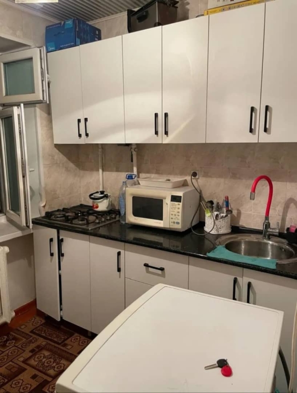 Продаю 2-к квартиру (44 м²) в Бишкеке