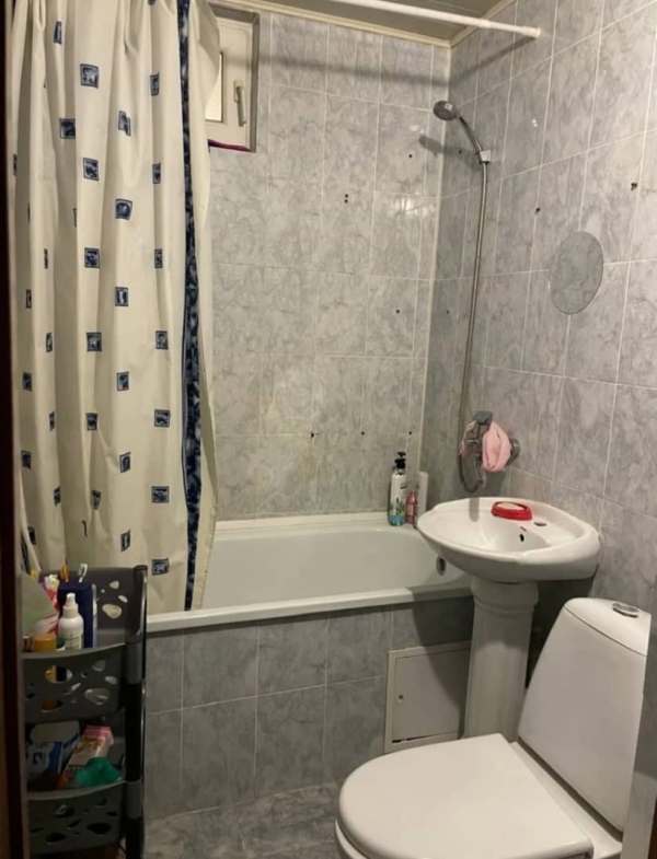 Продаю 2-к квартиру (44 м²) в Бишкеке
