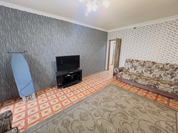 Продаю 2-к квартиру (58 м²) в Бишкеке