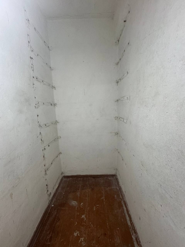 Продаю 4-к квартиру (76 м²) в Бишкеке