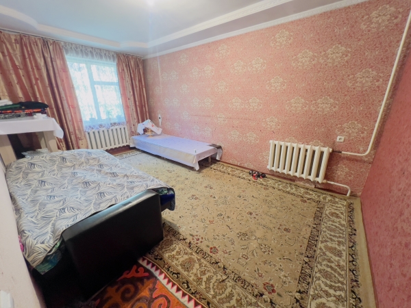 Продаю 3-к квартиру (70 м²) в Бишкеке