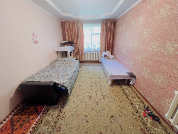 Продаю 3-к квартиру (70 м²) в Бишкеке